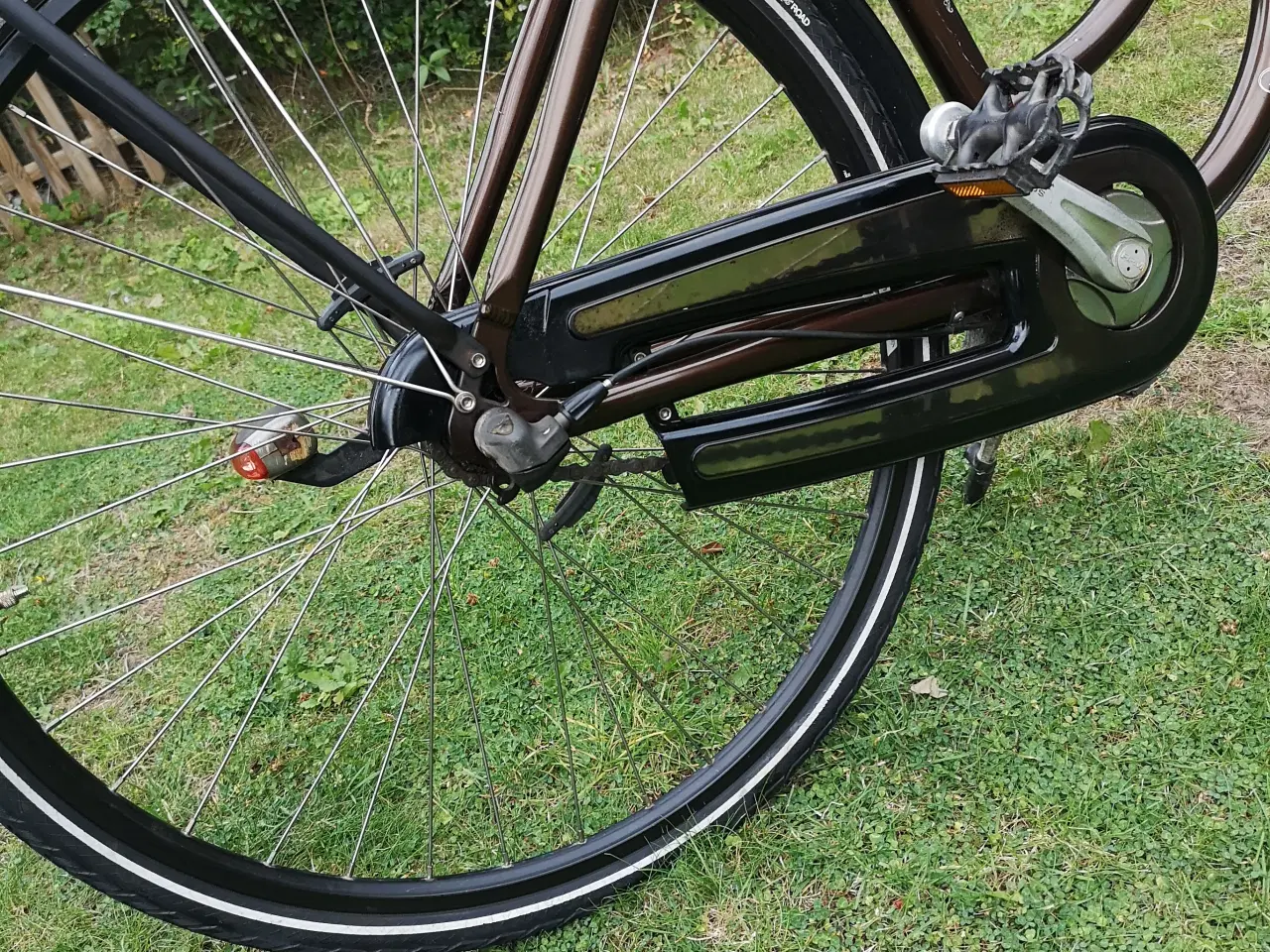 Billede 11 - MBK 28" 54cm  Løs 1 nøgle ,ny dæk ,lys foran og ba