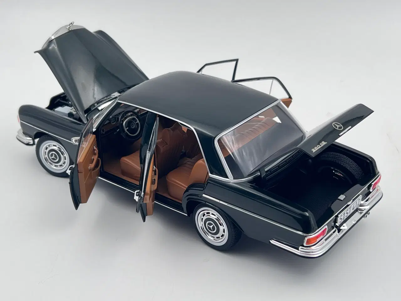 Billede 4 - 1968 Mercedes-Benz 280 SE Limousine - 1:18