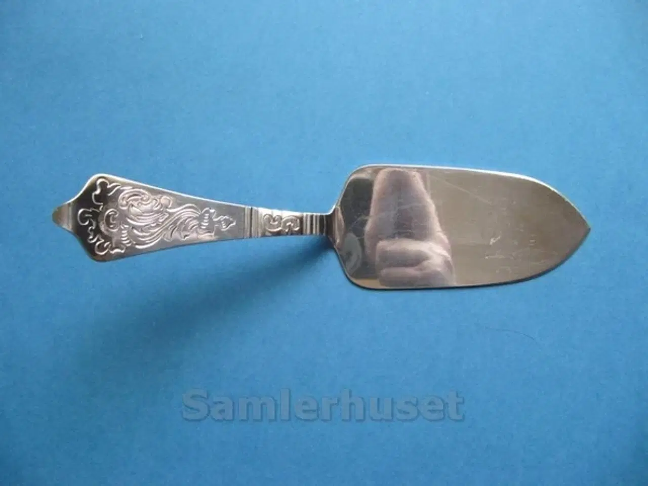 Billede 1 - Antik Rokoko Kagespade, 20cm.