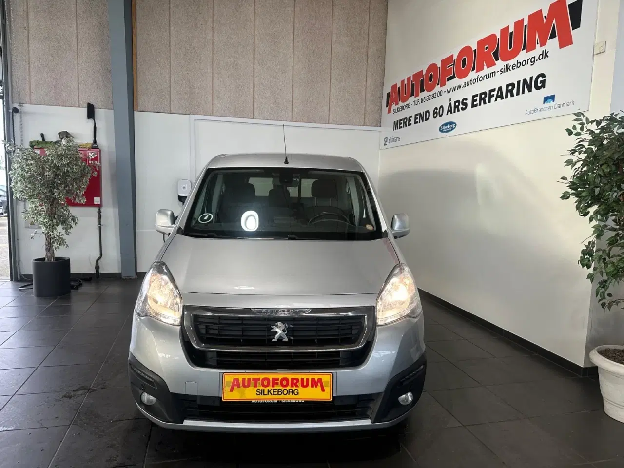 Billede 2 - Peugeot Partner 1,6 BlueHDi 100 L1 Premium ESG Van