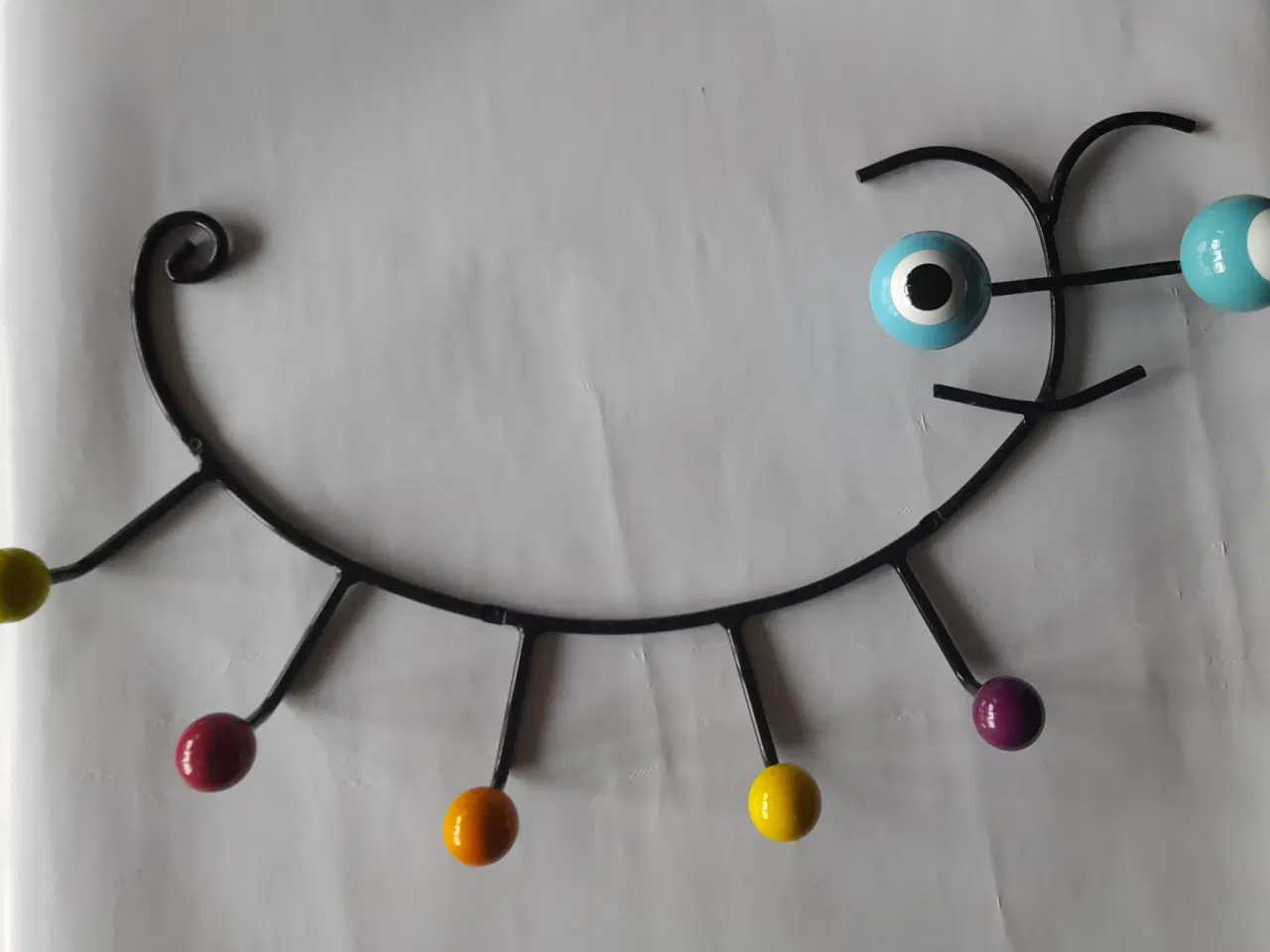 Billede 3 - Farverig knagerække