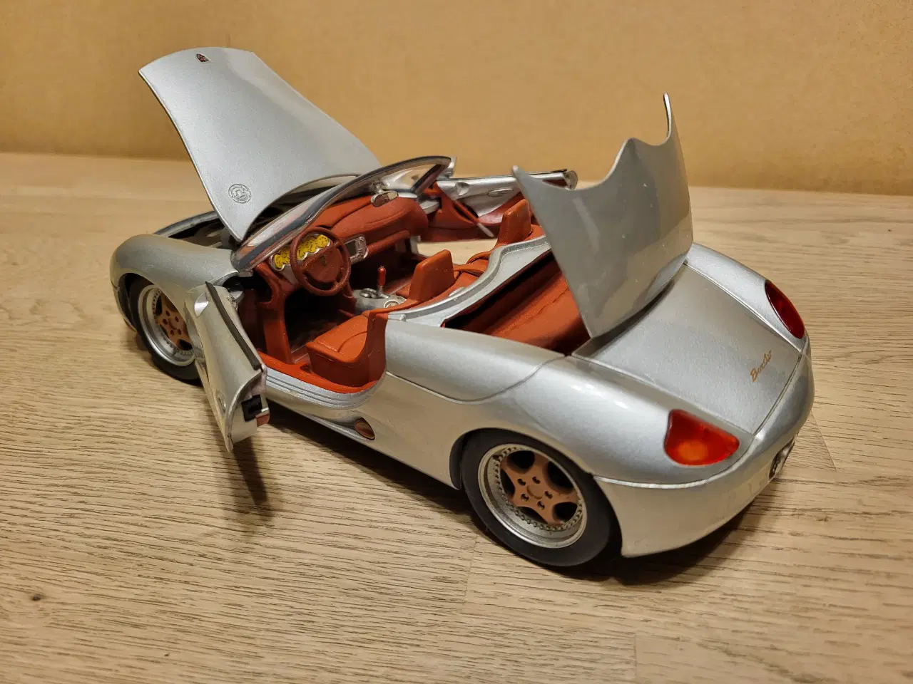 Billede 6 - Modelbil. Porsche Boxster (1998) Skala 1/18.