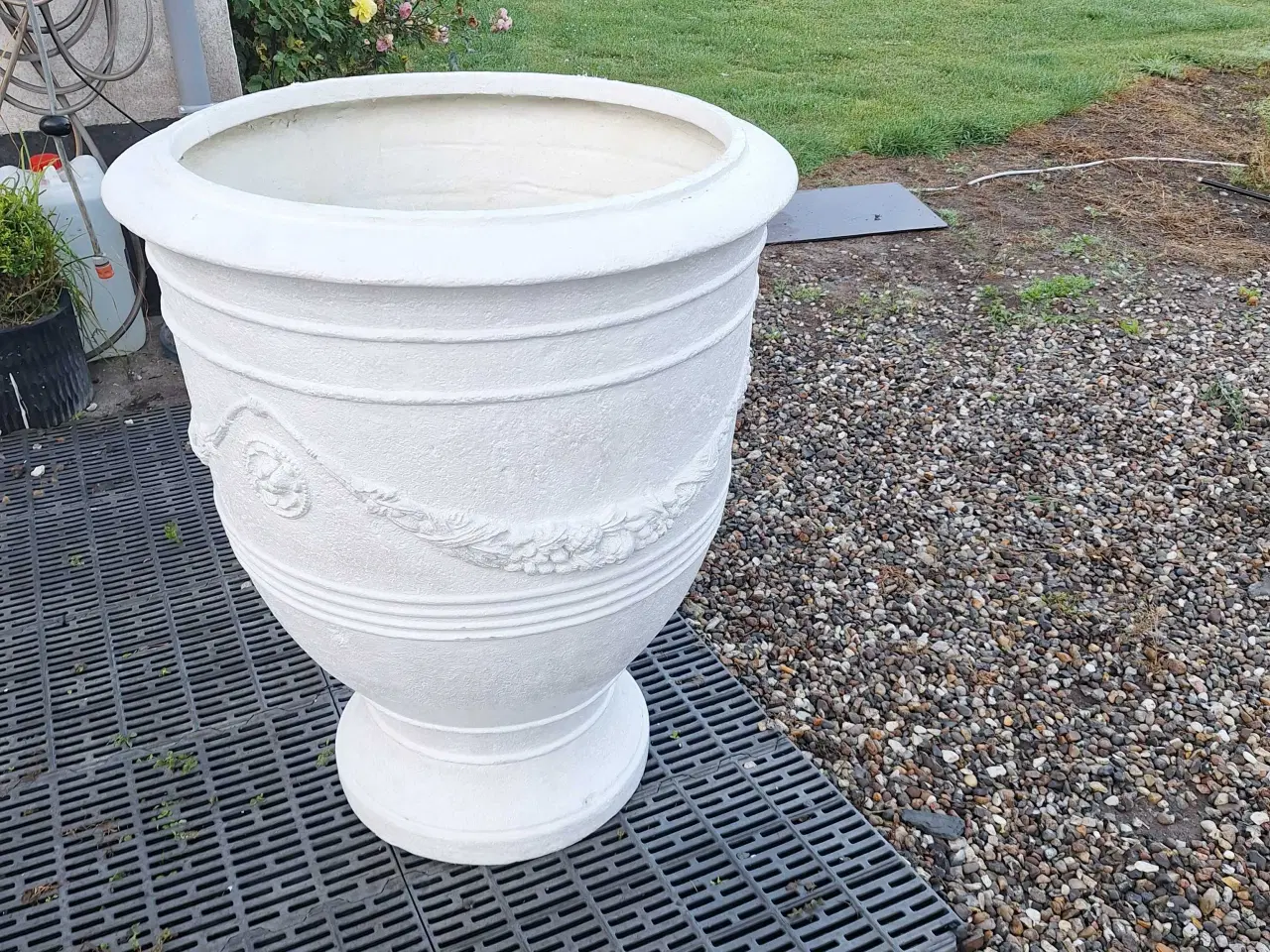 Billede 2 - Stor vase i glasfiber