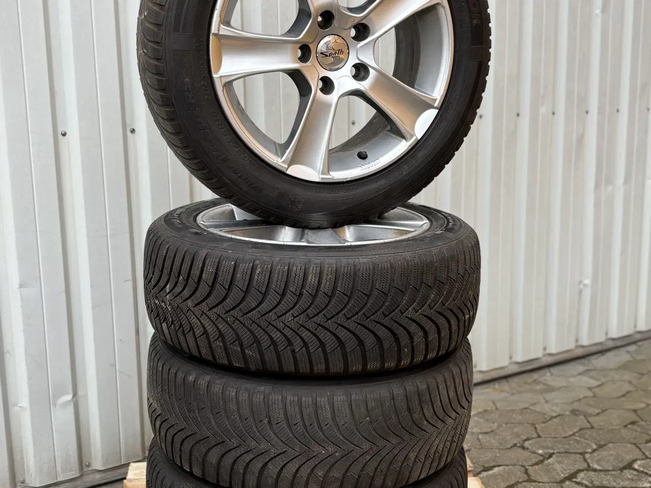 Billede 12 - 16” alufælge på vinterdæk ET47 fra Audi A3