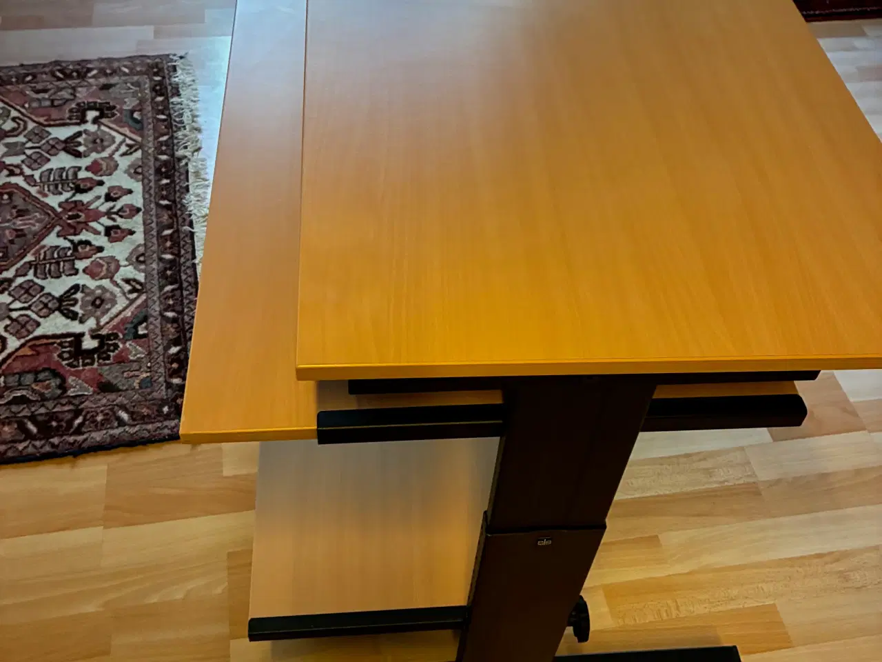 Billede 1 - Kontorbord / computerbord / arbejdsstation