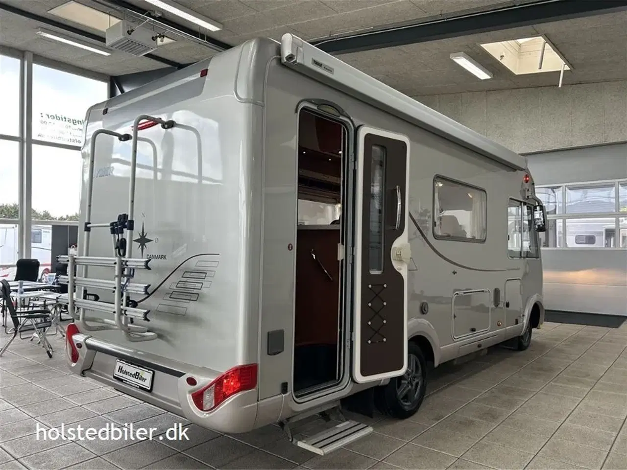 Billede 4 - 2011 - Hymer Hymermobil 544   VILD velholdt - 8 siddepladser - meget udstyr.