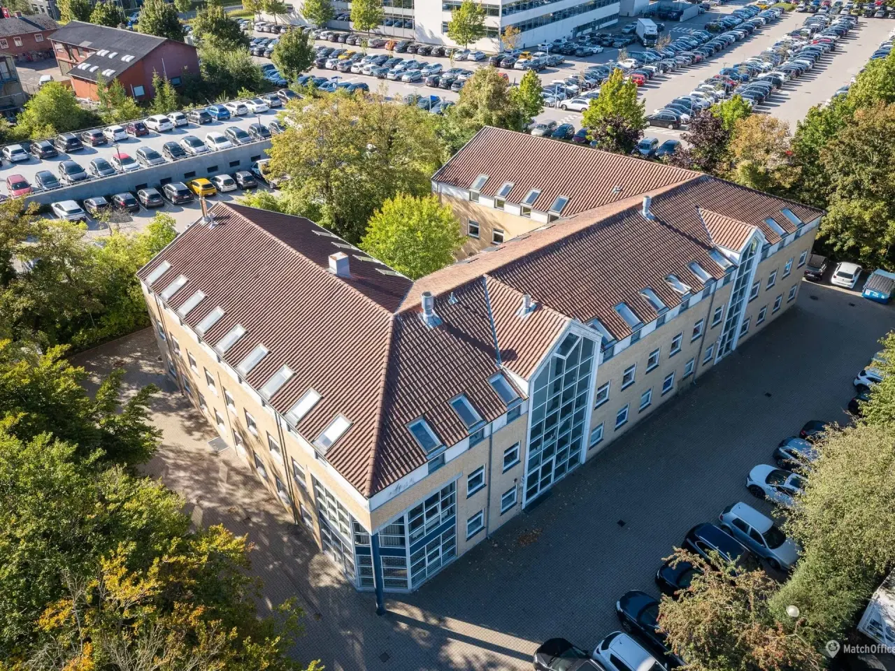 Billede 6 - Alsidigt og lyst kontorlejemål i populært erhvervsområde