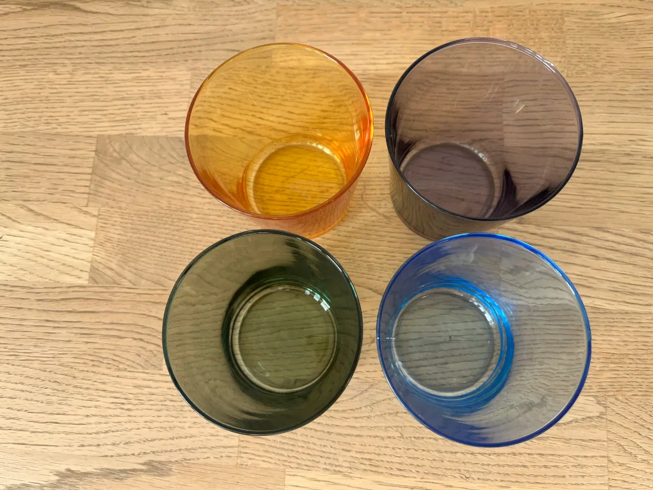 Billede 3 - Kulørte drikkeglas = 7 kr./stk.