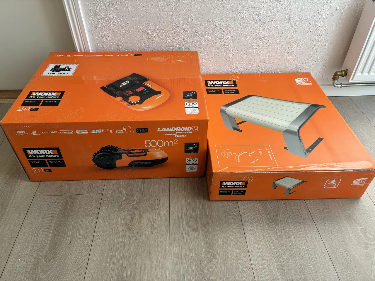 Billede 1 - Ny Worx robot m. garage SPAR 1700 kr