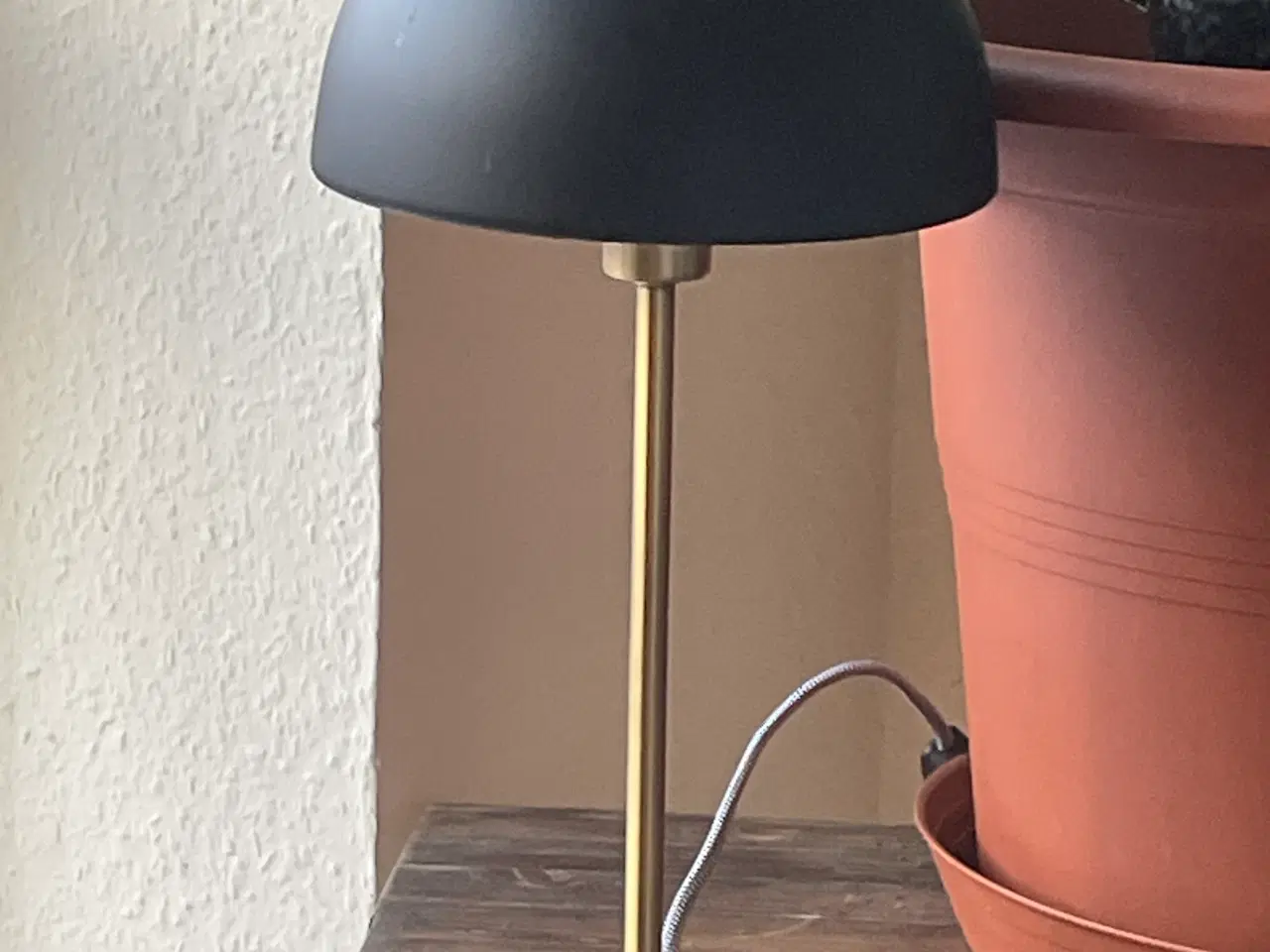 Billede 1 - Sort bordlampe 