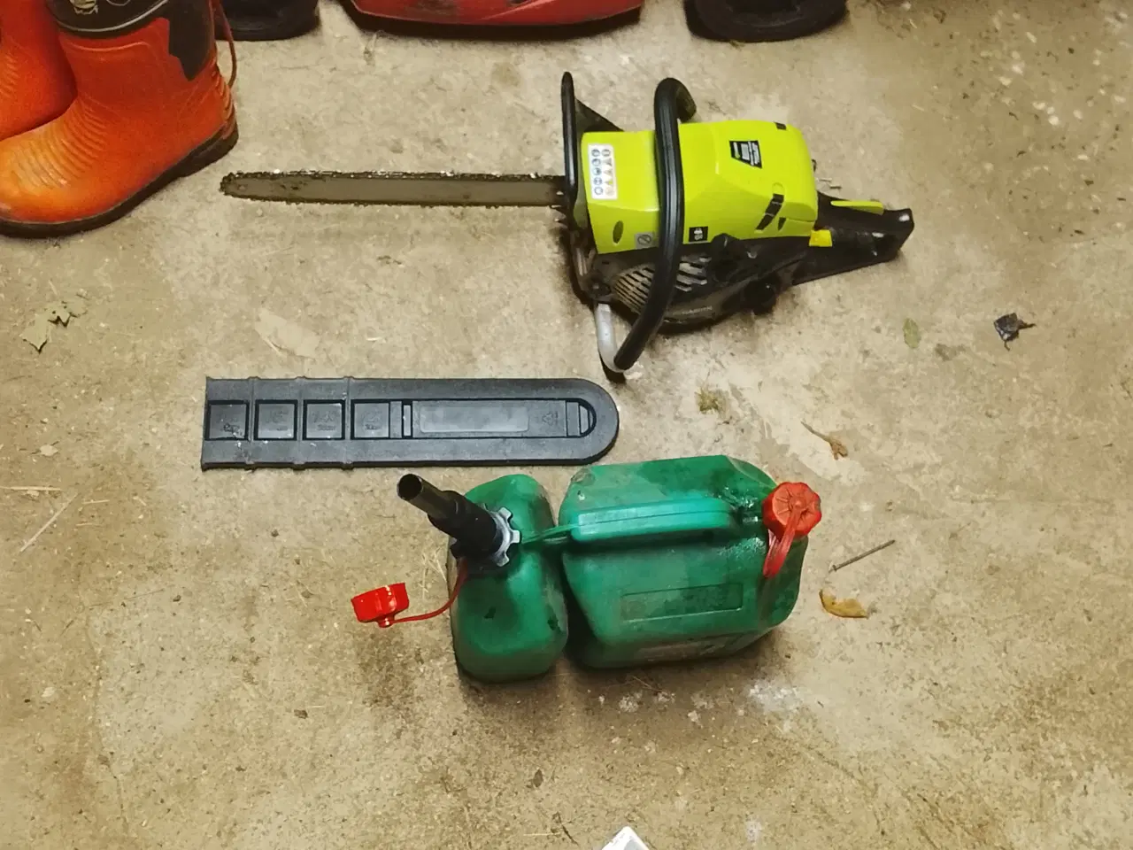 Billede 4 - Forskellige havemaskiner plus udsty 600 i hurtig h