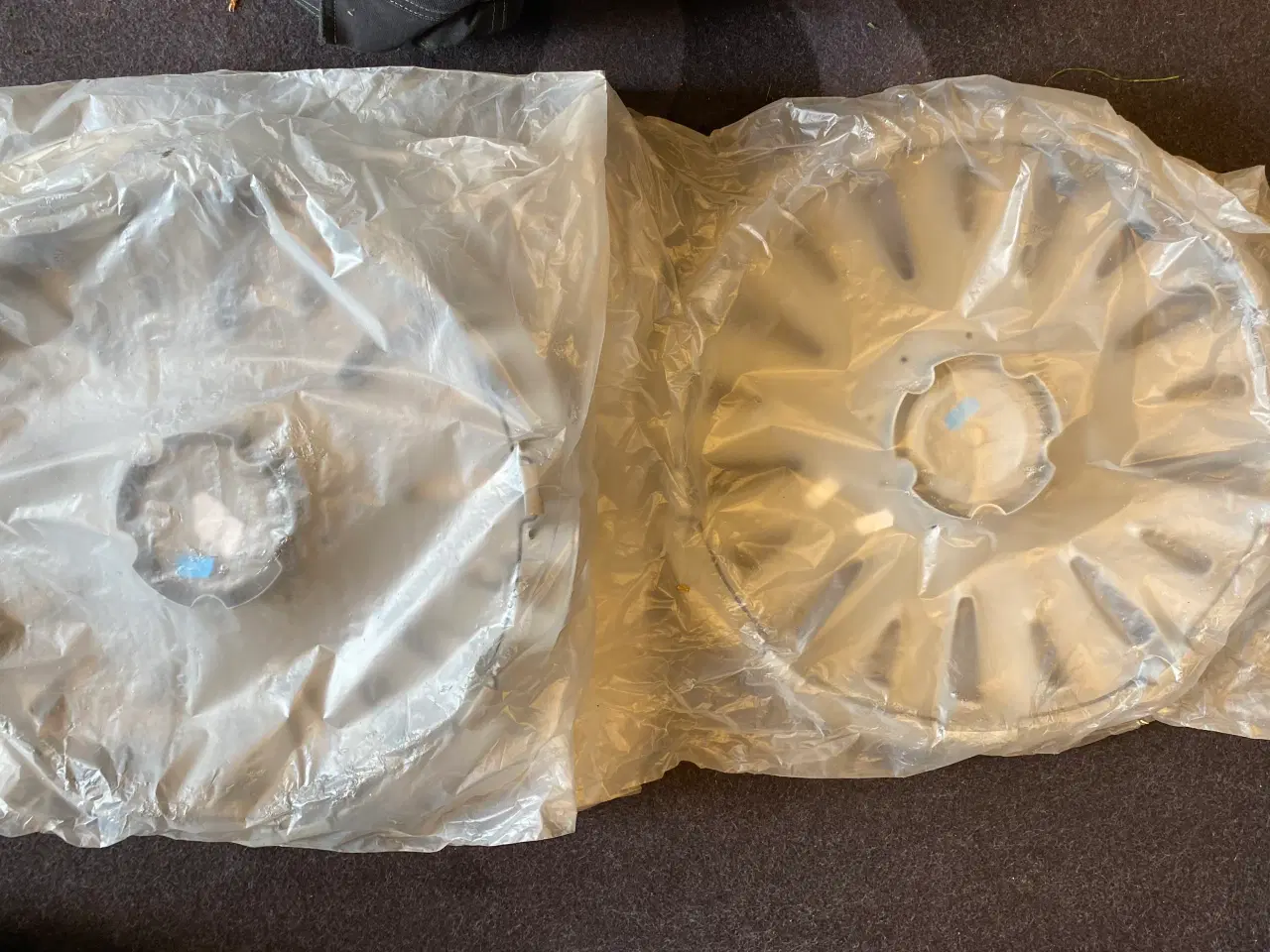 Billede 2 - Originale VW hjulkapsler 16”