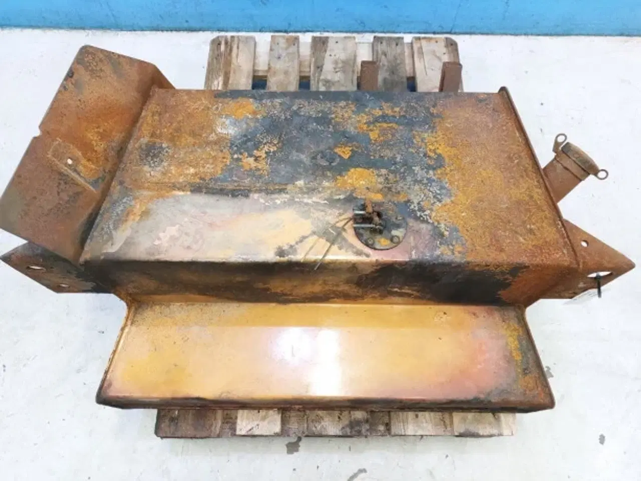 Billede 16 - Case 580 SLE Brændstoft Tank 231884A1