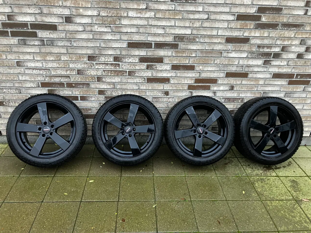 Billede 2 - Dezent 5 x 112 m Dunlup vinterdæk