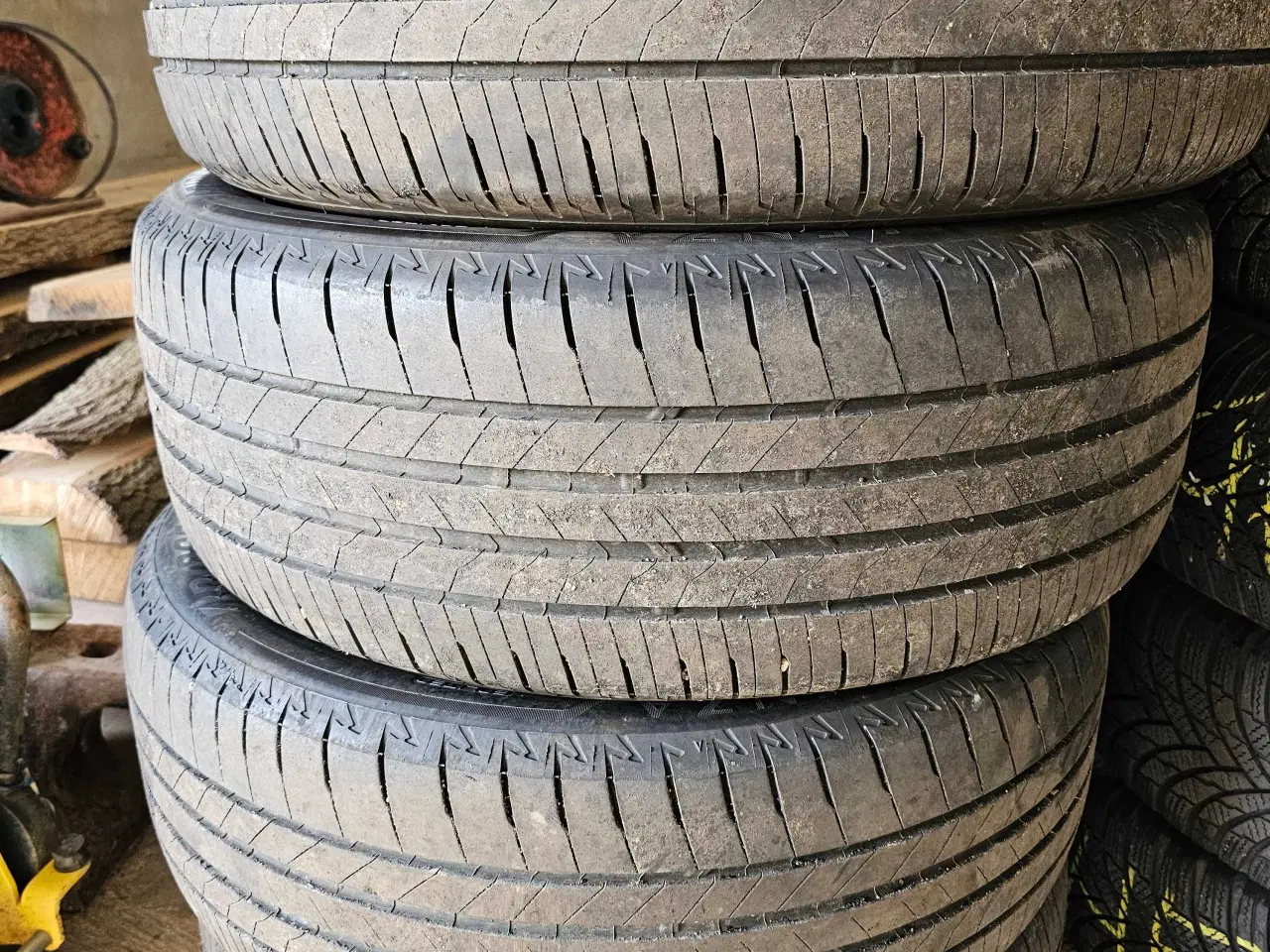 Billede 1 - 235/50-20 Sommerdæk