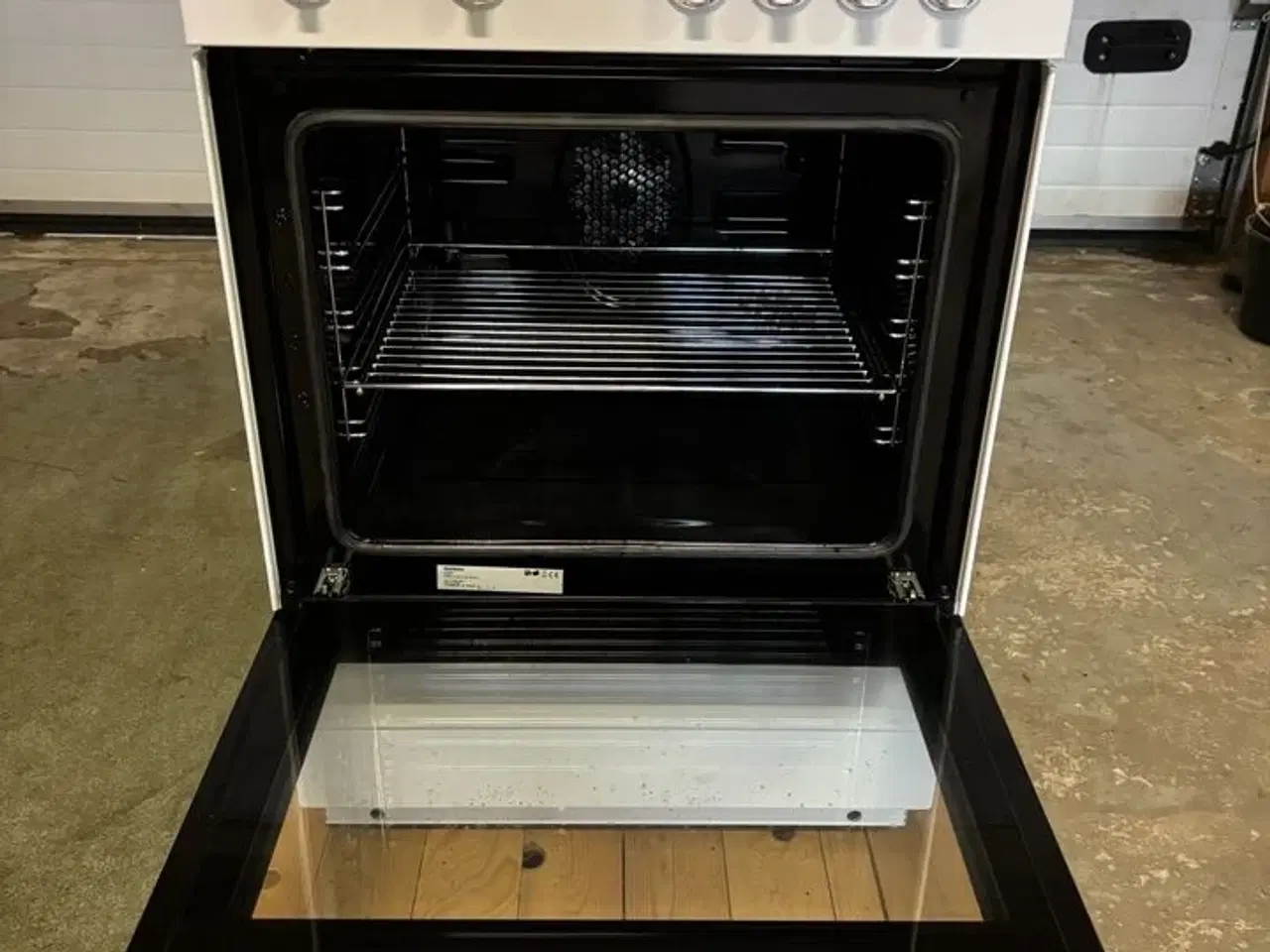 Billede 2 - Keramisk komfur, Blomberg