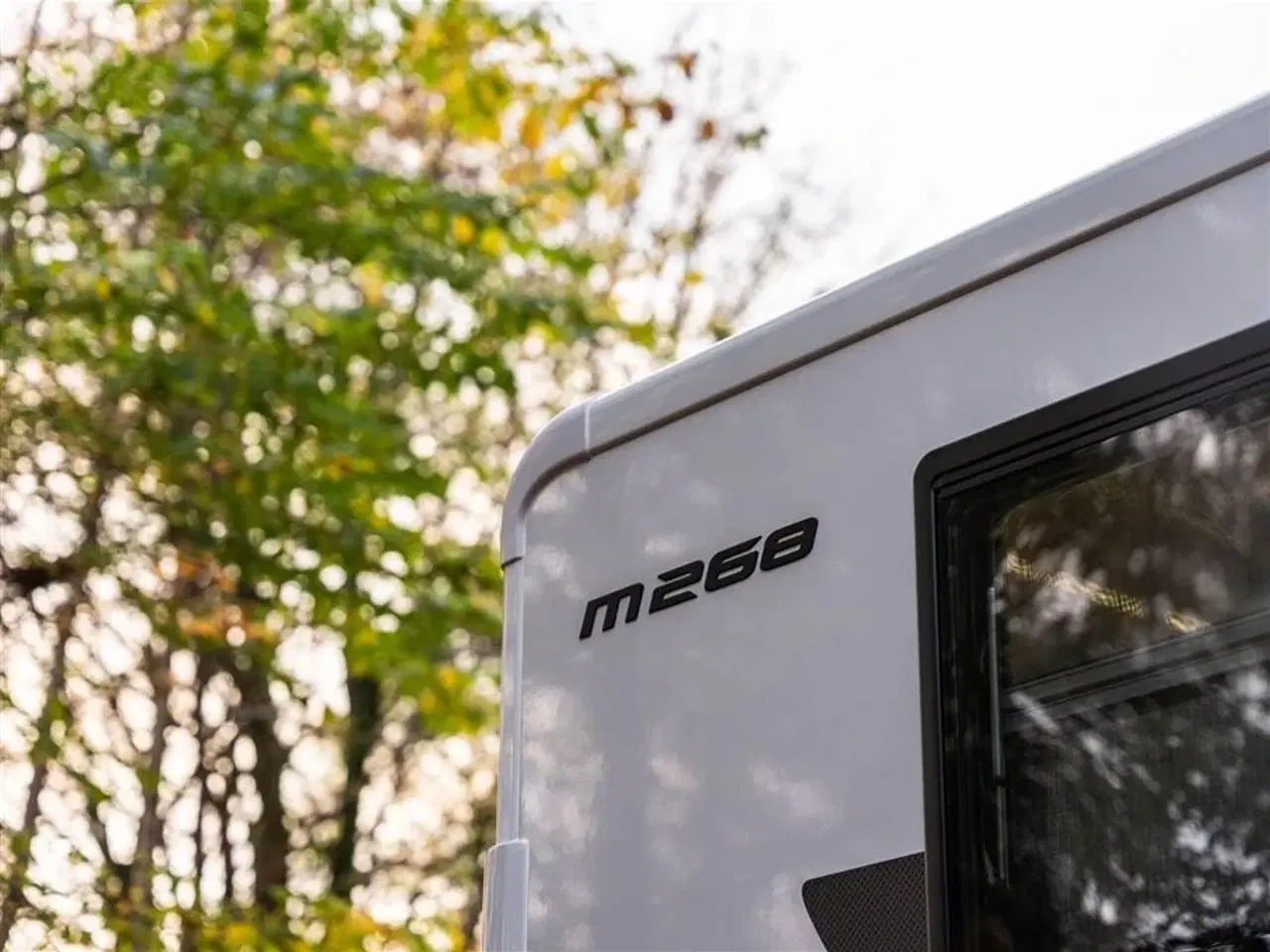 Billede 37 - 2026 - Benimar Mileo 268   Skandinavisk design og komfort året rundt