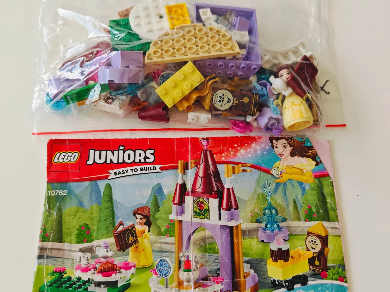 Billede 2 - 10762 LEGO Juniors Belles historietid 100% komplet