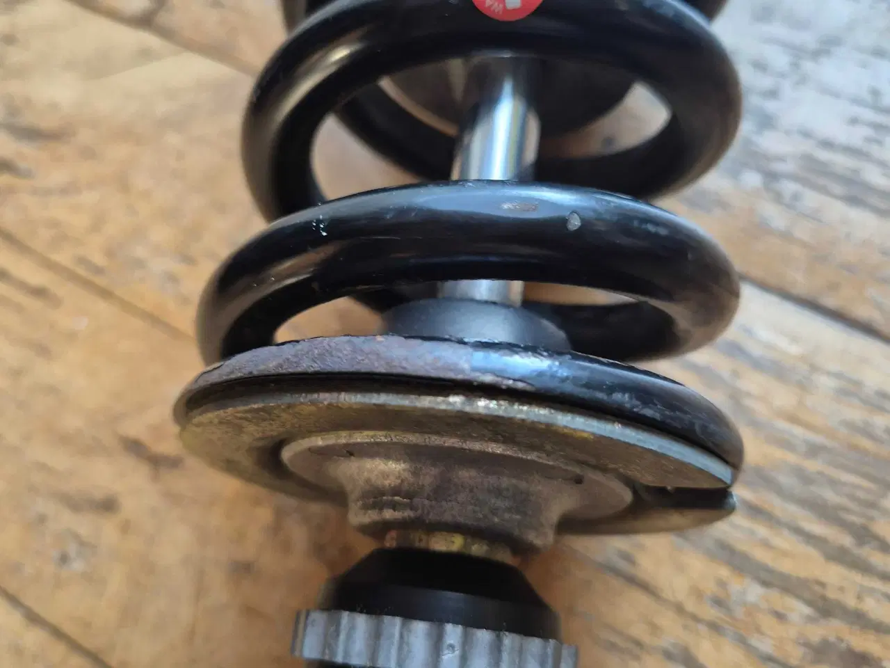 Billede 3 - Yamaha GTS1000 støddæmper