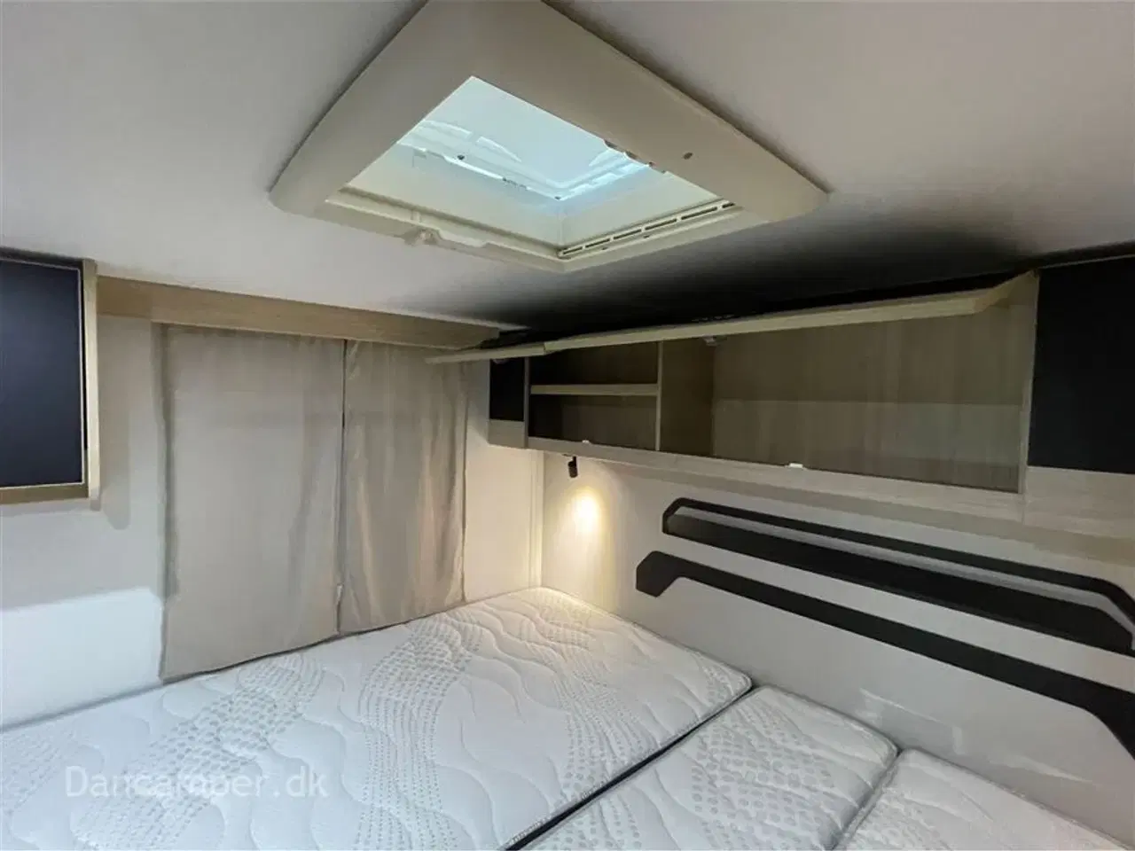 Billede 26 - 2026 - Chausson Titanium 627 Enkeltsenge + hæve-/sænkeseng, 5 selepladser, 4 sovepladser med mulighed for 5, 165Hk Aut, 8-trin aut.