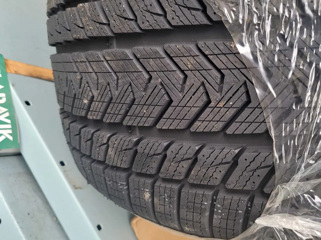 Billede 1 - 265 / 35 R 22