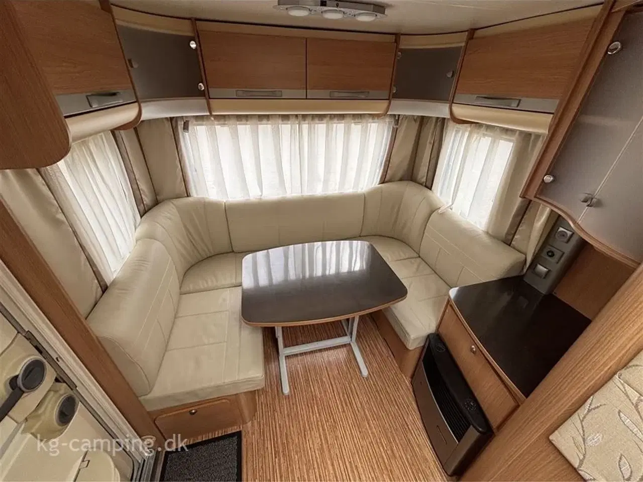 Billede 8 - 2010 - Adria Adora 472 LU   Velholdt enkeltsengsvogn totalvægt 1300