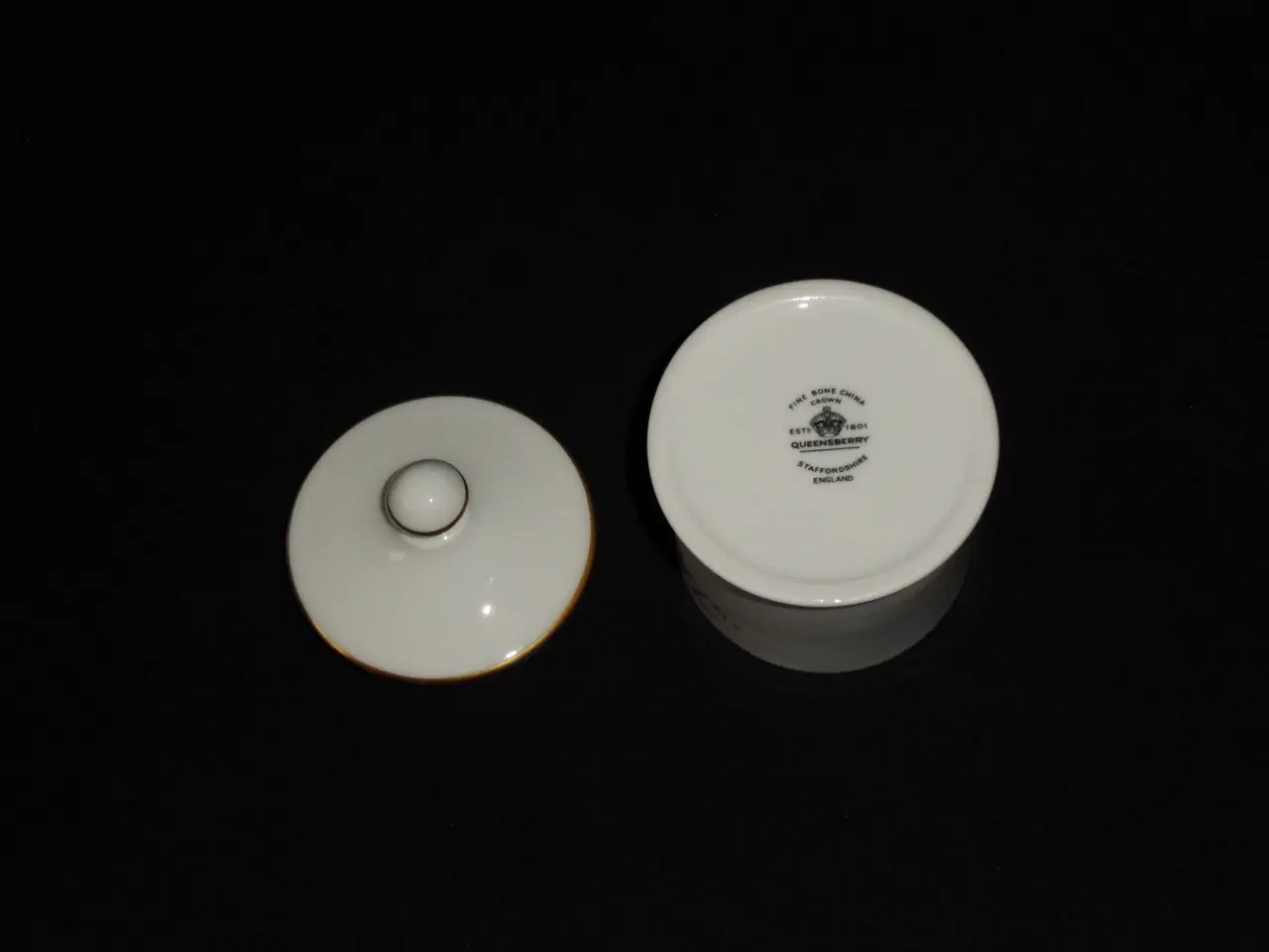 Billede 2 - Krydderikrukker. Ældre. Queensberry. Staffordshire