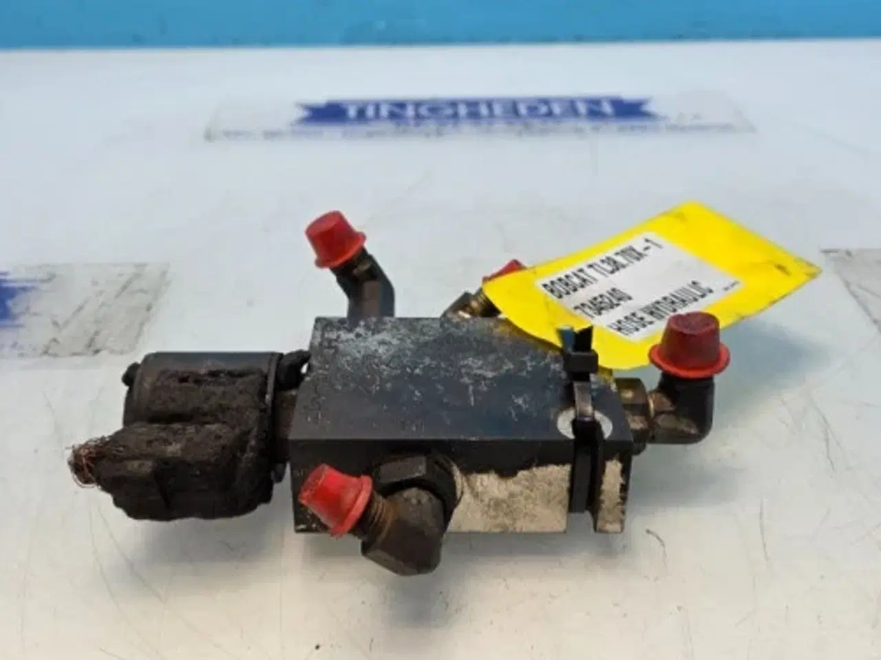 Billede 10 - Bobcat  TL38.70X  Hydraulikventil 7345240