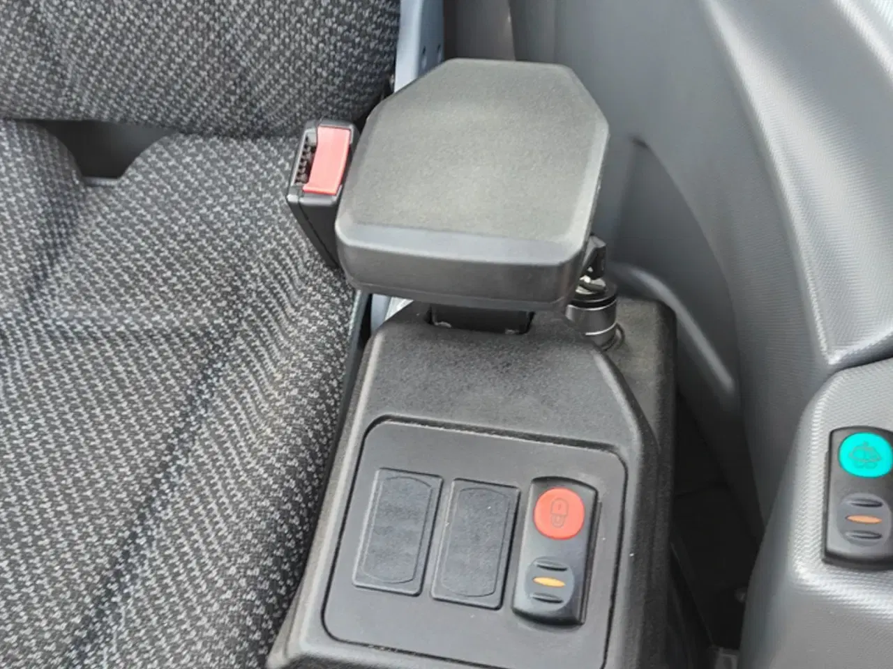 Billede 17 - New Holland E25D