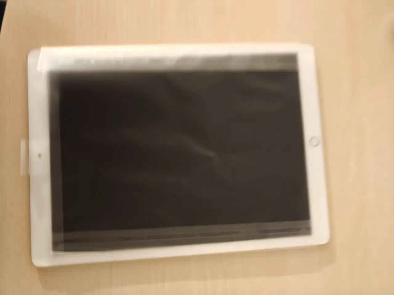 Billede 2 - Overskrift: iPad Pro 12,9" (2. gen) – 256GB – Yder