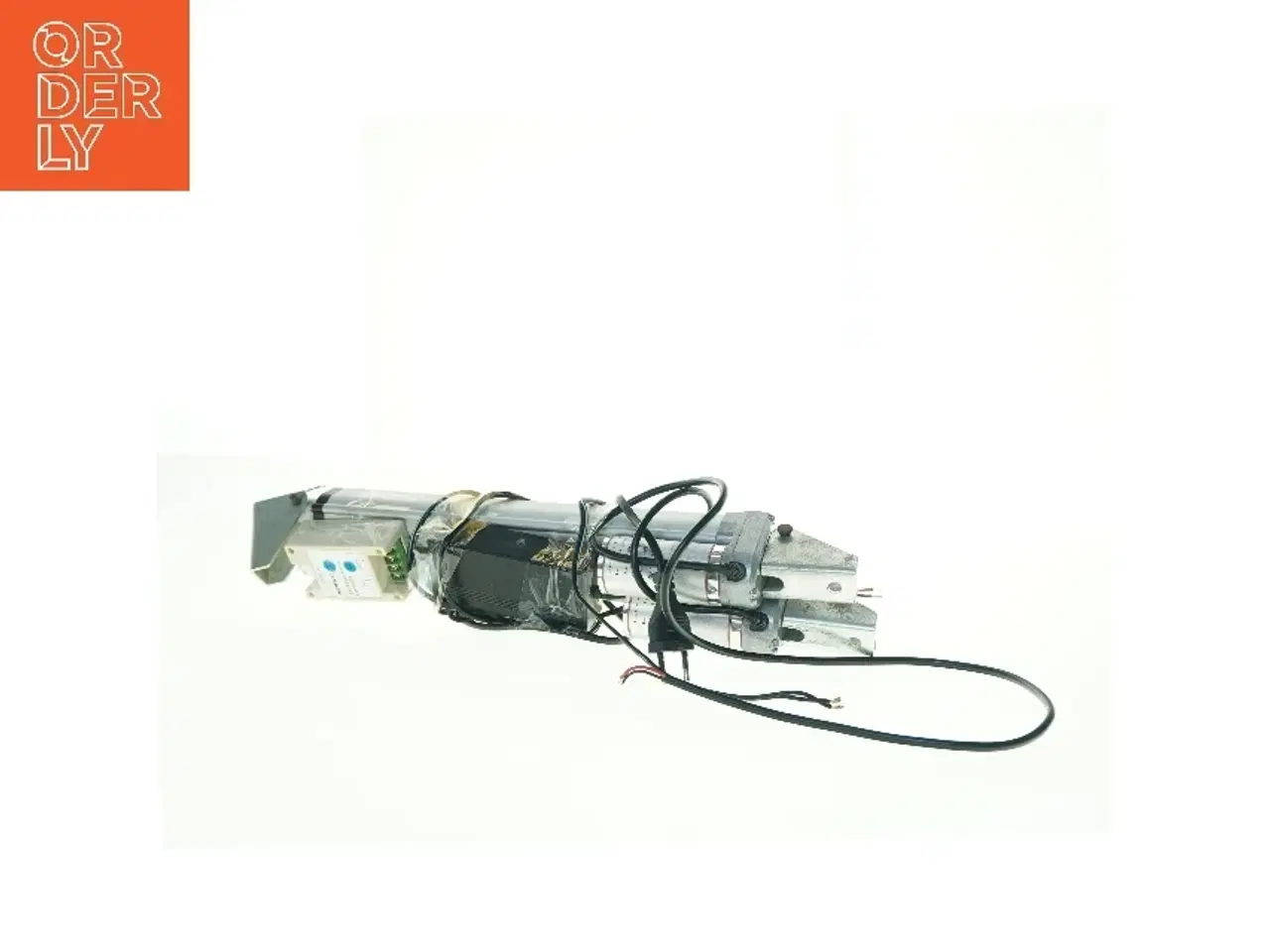 Billede 2 - To lineare aktuatorer - eller arme der kan åbne og lukke ting (str. 46 x 10 cm)