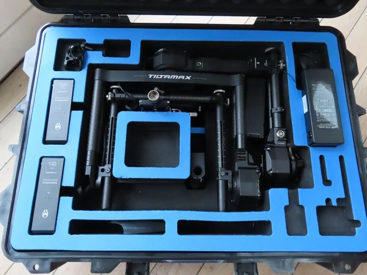Billede 3 - 3-akset kamerasystem, TILTA GRAVITY GR-T03 i flightcase
