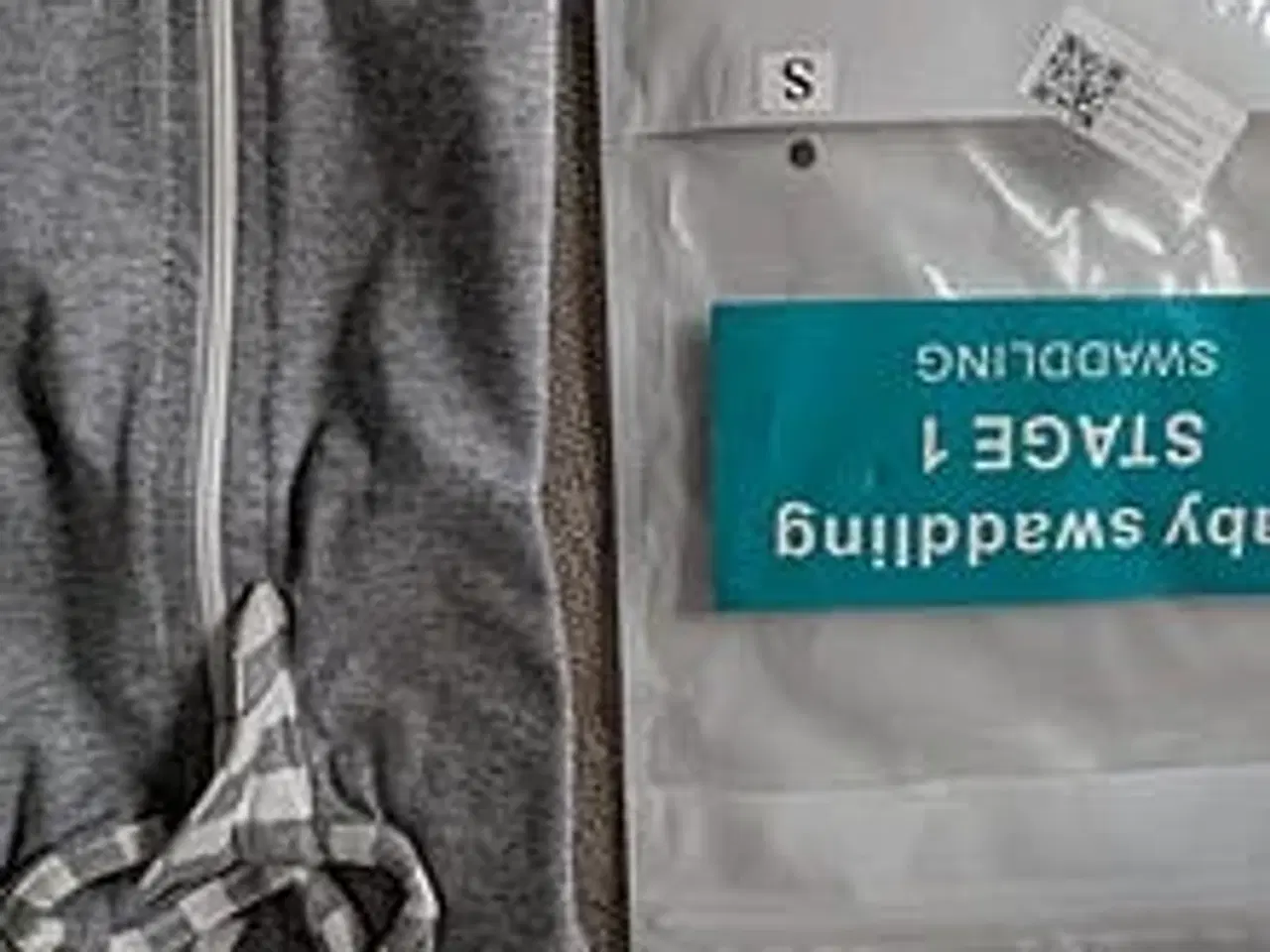 Billede 2 - Babysvøb med lynlås 