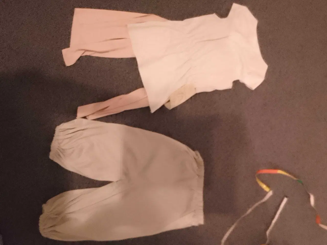 Billede 5 - Star Wars udklædning str 140