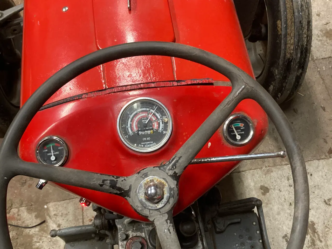 Billede 3 - Massey Ferguson Traktor 4 cylinderet benzin, 