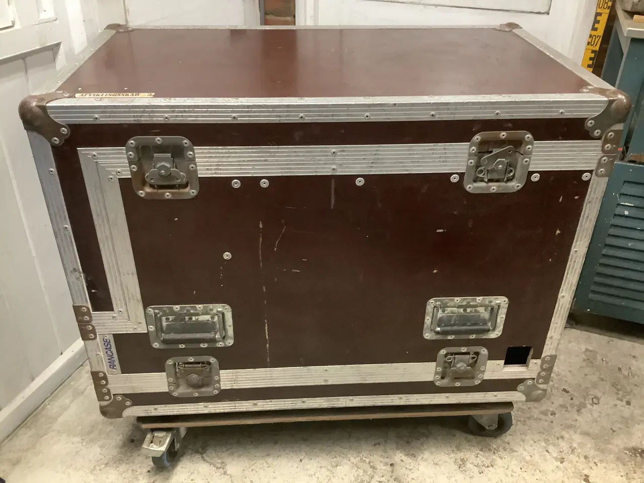 Billede 4 - Discoteks udstyr