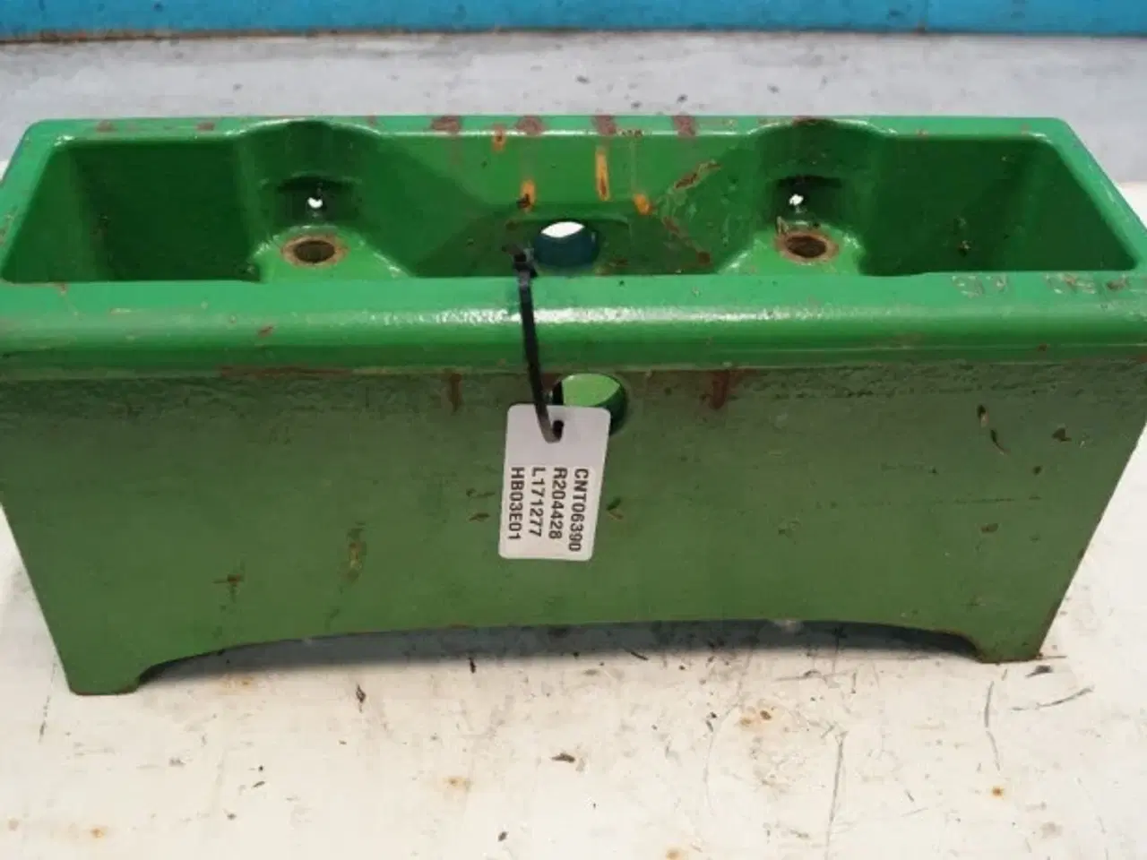 Billede 2 - John Deere 6105M Frontvægt R204428