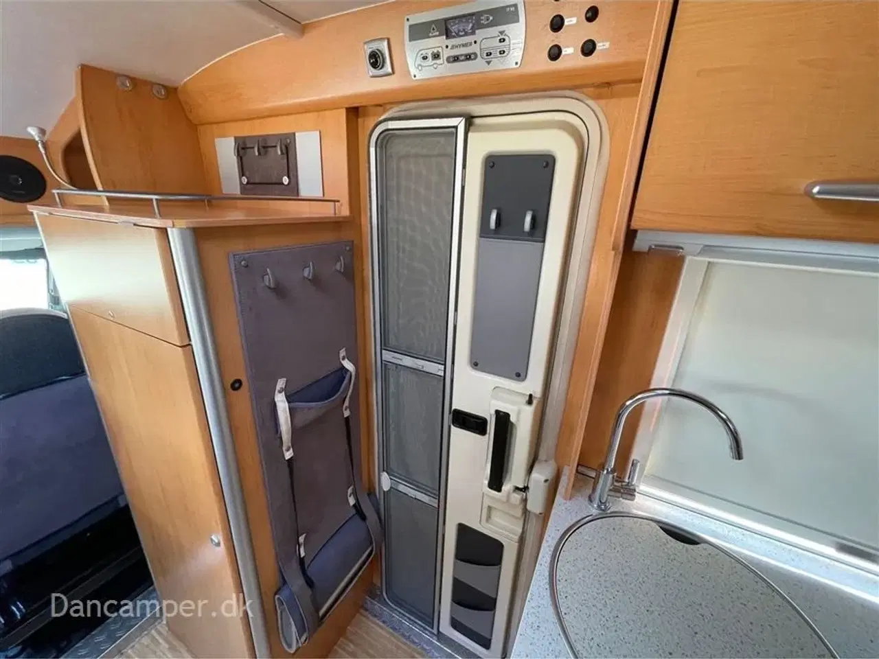 Billede 21 - 2007 - Hymer Van   TILBUDSPRIS kr. 324.900,- SPAR kr. 25.000,- Engros! Ford Transit - Hymer van -Under 6 meter -  partikelfilter - km 130.000,-