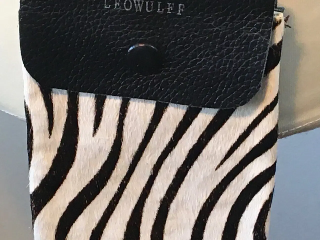 Billede 1 - LeoWulf, lille taske i skind