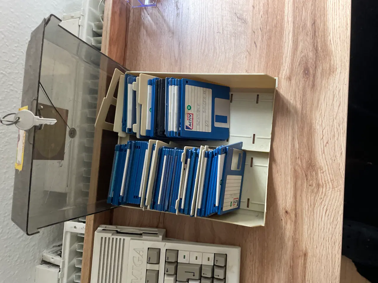 Billede 3 - AMIGE 600 med mange spil til !! 