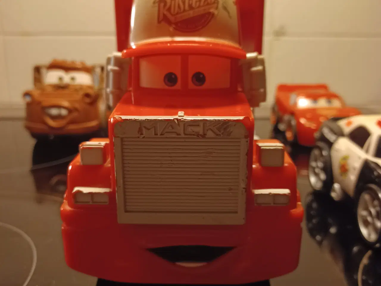 Billede 3 - Disney Mac lastbil. selvkørend med lyd og motor 