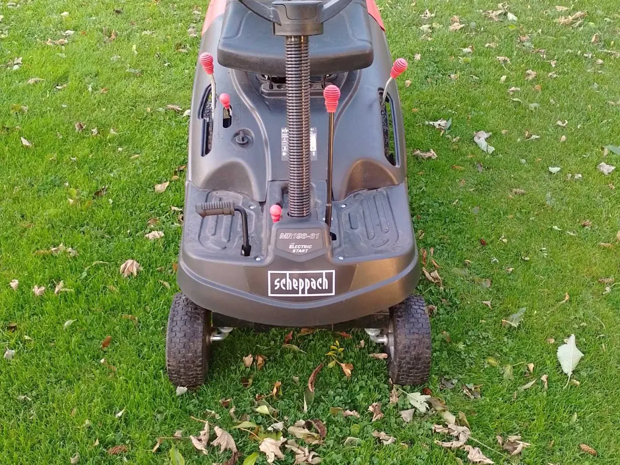 Billede 5 - Sheppach plænetraktor m opsamler