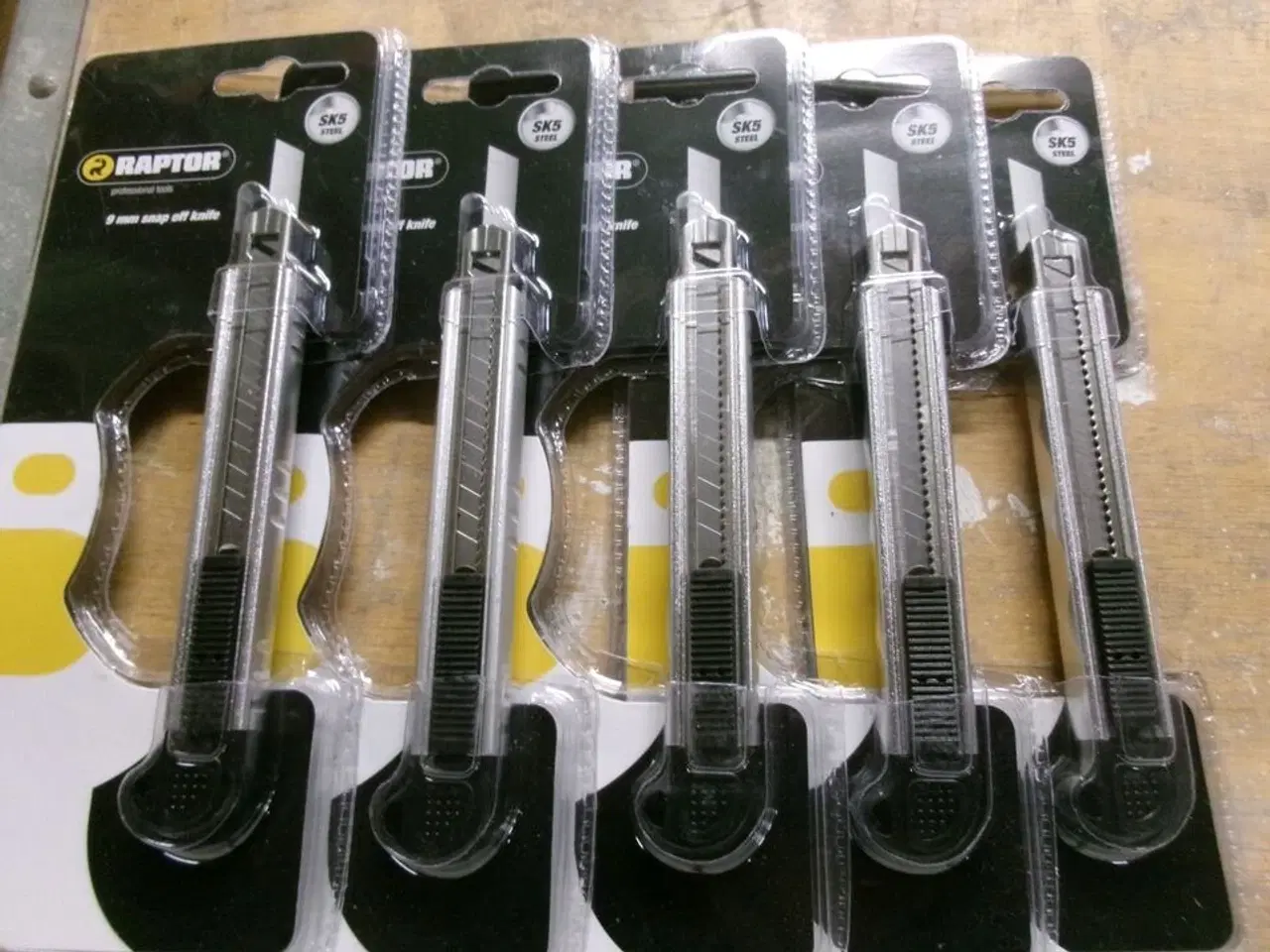 Billede 4 - Håndsav, samlebokse, hobbyknive m.m.