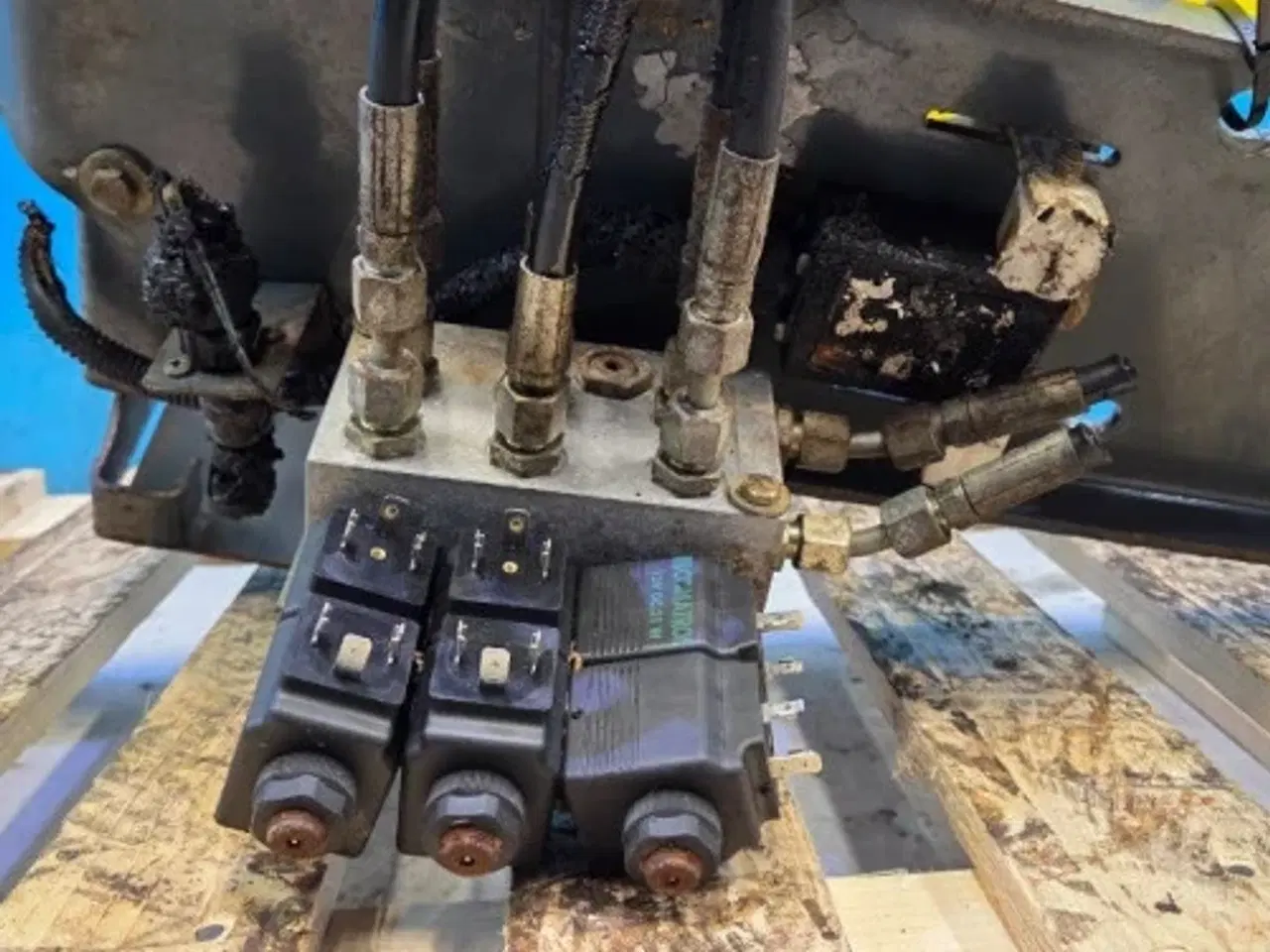 Billede 17 - Massey Ferguson 7278 Gearvælger Konsol 45140009