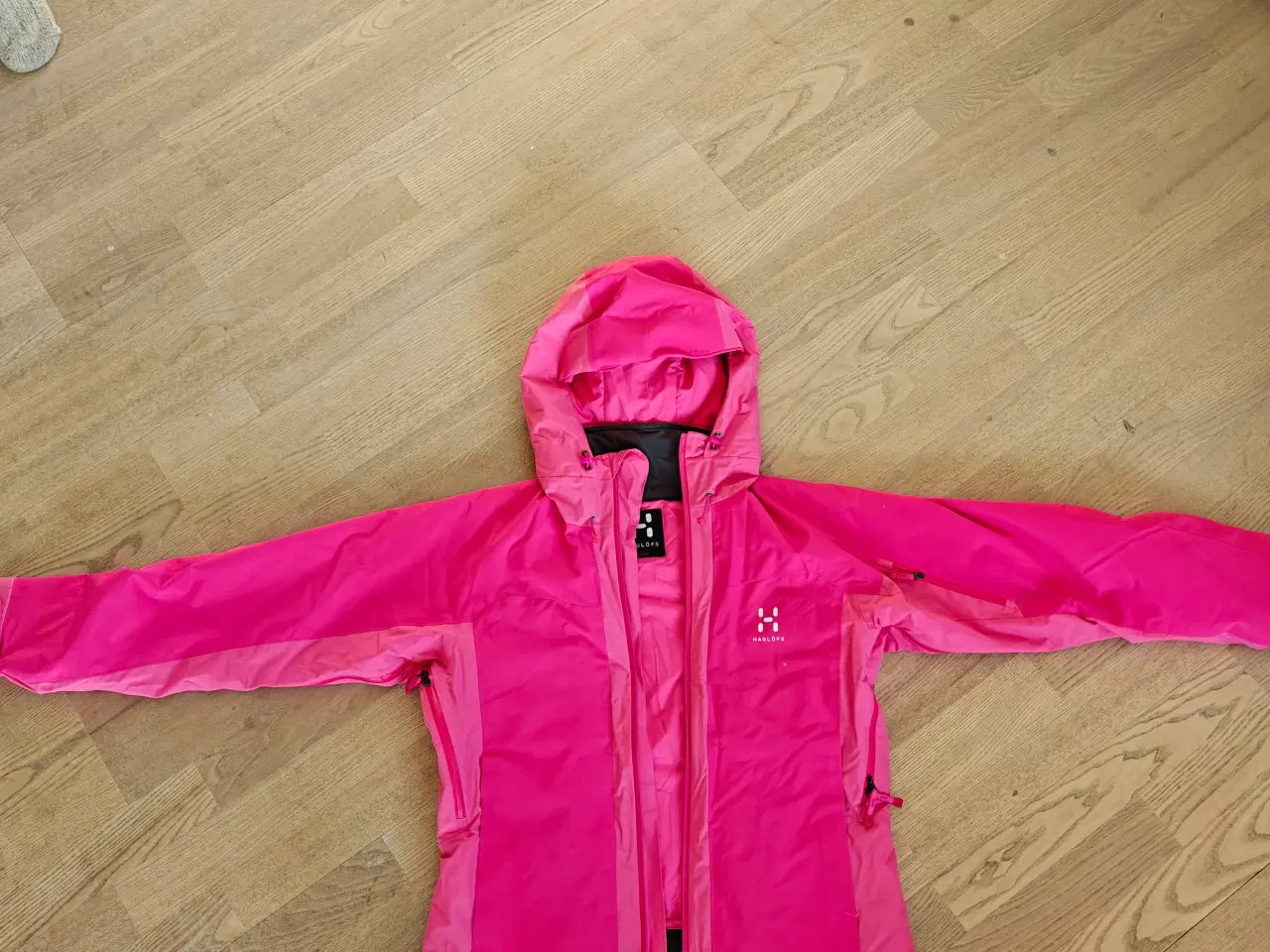 Billede 1 - Haglöfs Utvak Dame Skijakke