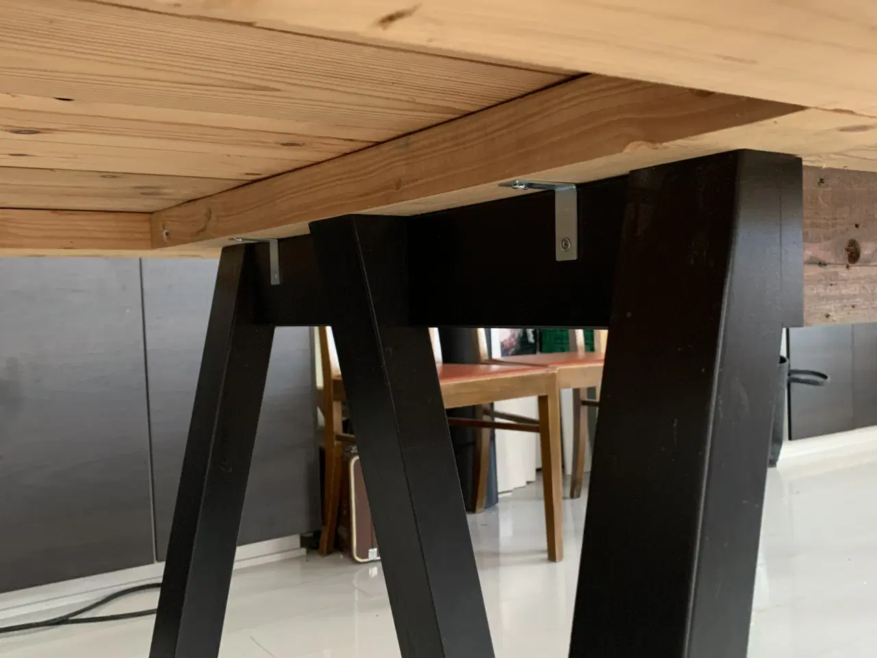 Billede 4 - Plankebord af genbrugstræ 