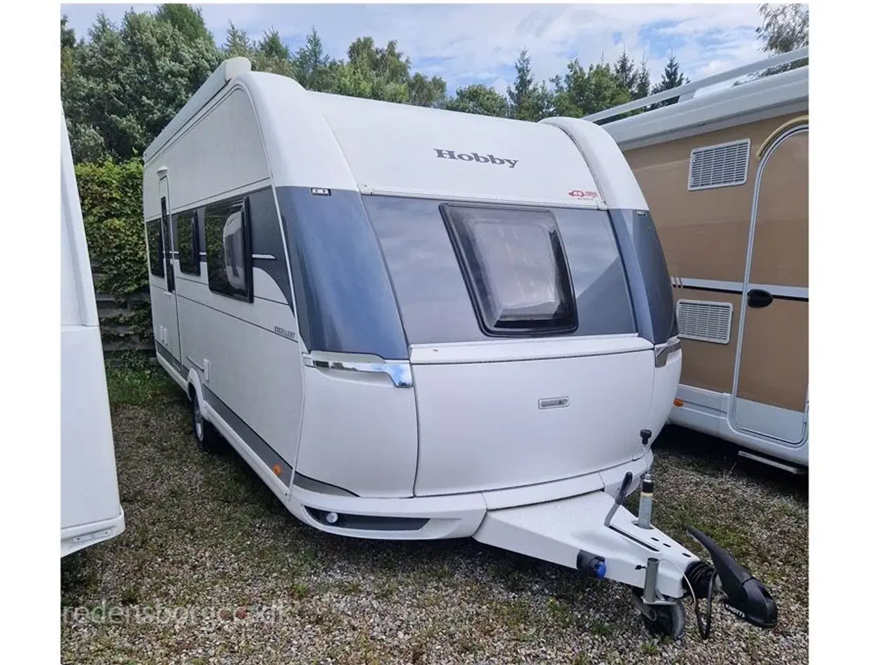 Billede 5 - 2021 - Hobby Excellent 540 UFF   MEGET UDSTYR BLA. MOVER / El. STYTTEBEN / THULE 12 V. MARKISE.