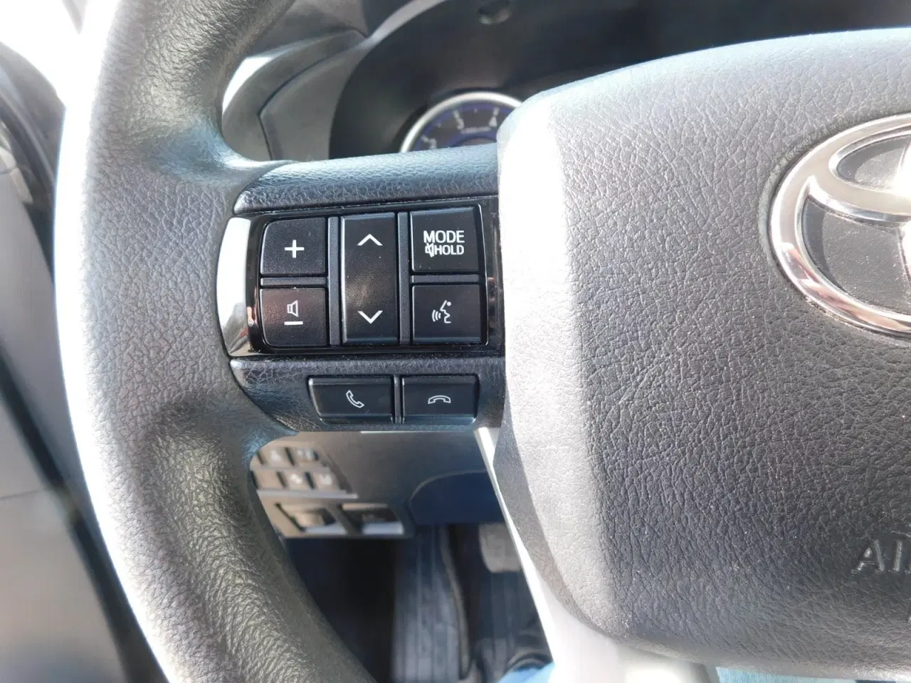 Billede 6 - Toyota HiLux 2,4 D-4D 150 T2 Db.Kab 4x4