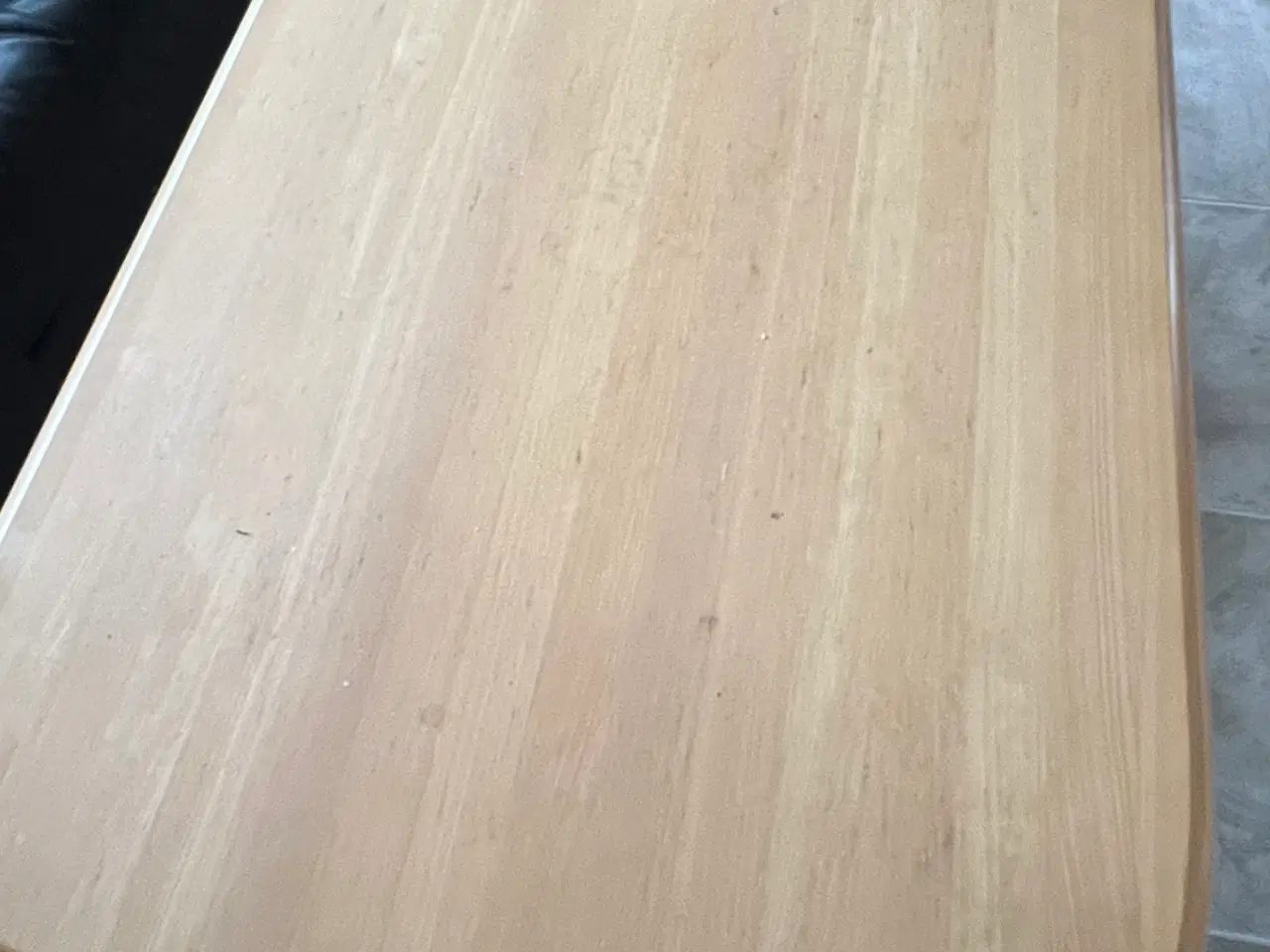 Billede 2 - Sofabord i lakeret massiv bøgetræ