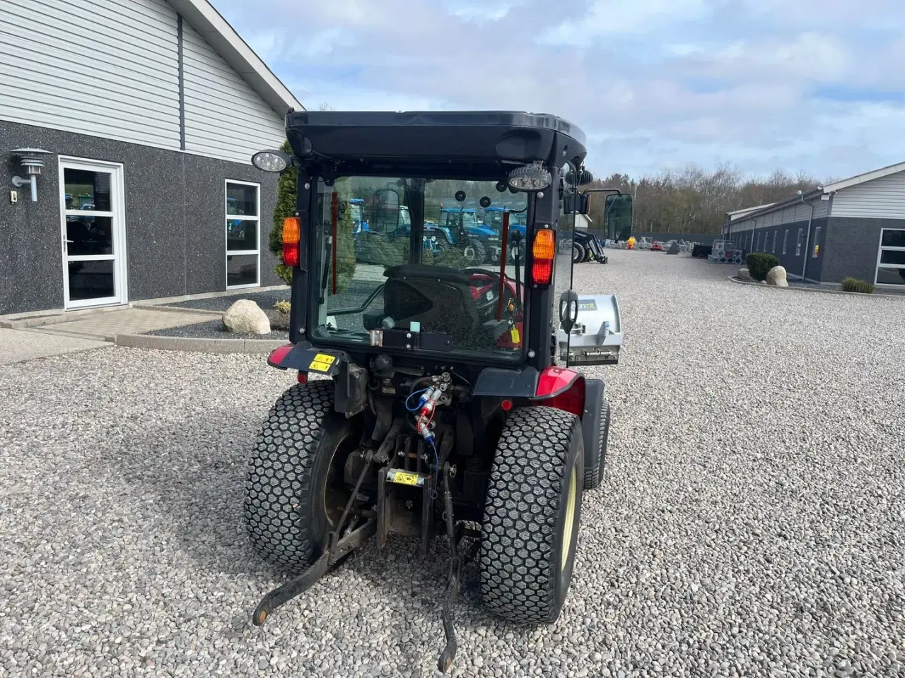 Billede 14 - Yanmar YT 235H 4WD Snow Edition med sneplov og spreder